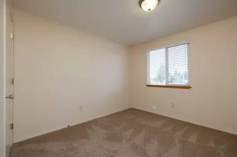 Bedroom - 61683 Daly Estates Dr, Bend, OR 97702 photo 6 of 6