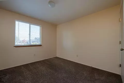 Bedroom - 61683 Daly Estates Dr, Bend, OR 97702 photo 3 of 6