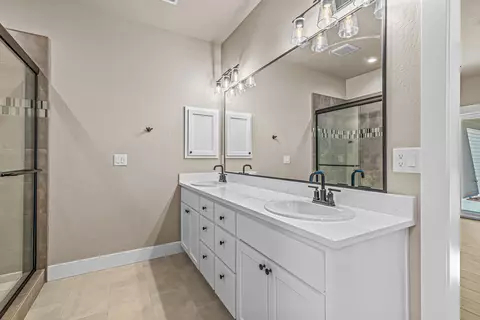 6050 Castle Terrace Dr, Central Point, OR 97502 photo 17