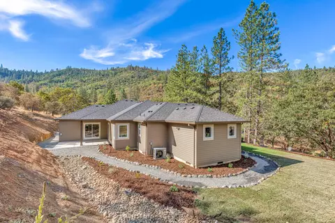6050 Castle Terrace Dr, Central Point, OR 97502 photo 24