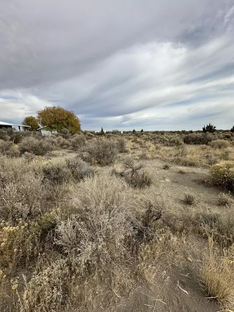 Summre Street, Christmas Valley, OR 97641