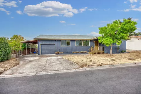149 Almeda Dr, Ashland, OR 97520