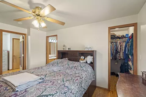 Bedroom - 943 Leafwood Dr, Eagle Point, OR 97524 photo 3 of 3