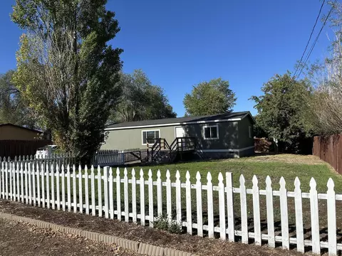 253 Jefferson Ave, Metolius, OR 97741
