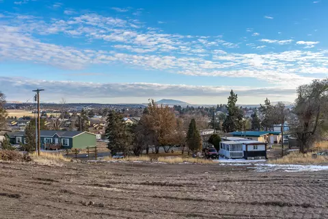 0 NE Polk St #1306, Madras, OR 97741