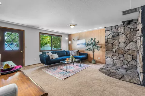 1728 NE Carson Way, Bend, OR 97701 photo 26