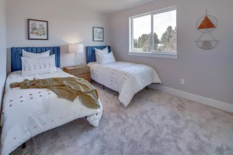 61049 SE Decker Pl, Bend, OR 97702 photo 8
