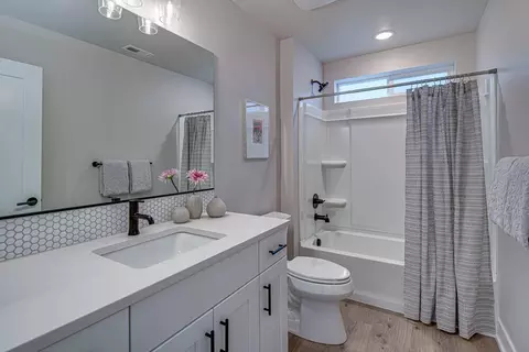 61049 SE Decker Pl, Bend, OR 97702 photo 9
