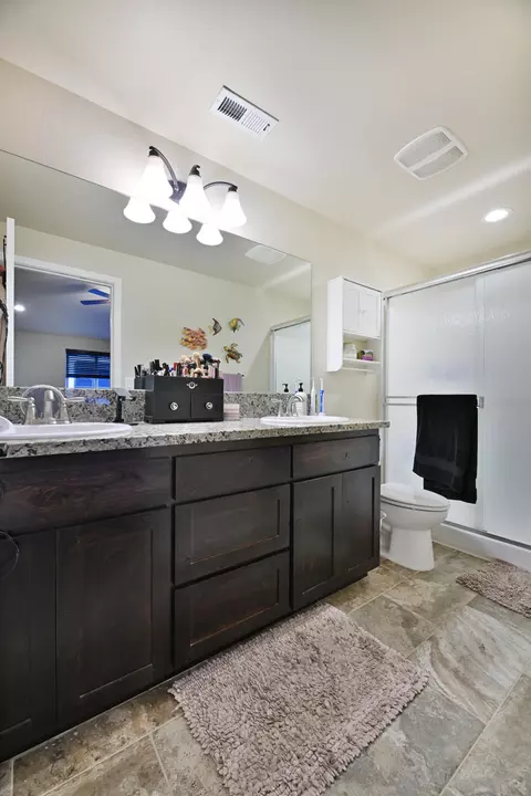 928 Stonewater Dr, Eagle Point, OR 97524 photo 14