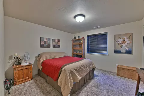 928 Stonewater Dr, Eagle Point, OR 97524 photo 12
