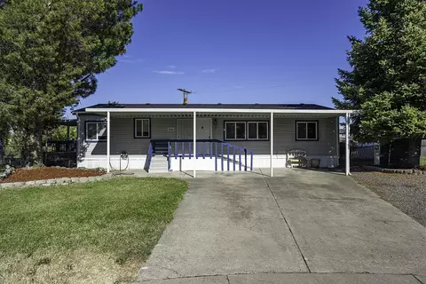 3750 Ave G #3, White City, OR 97503