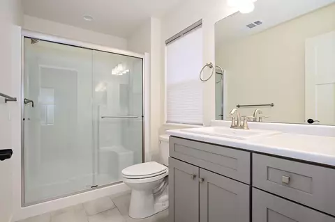Bath - 306 E Rapp Rd, Talent, OR 97540 photo 1 of 2