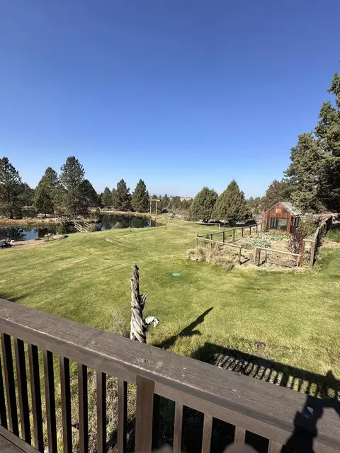 View/Area - 21550 Mcgilvray Rd, Bend, OR 97702 photo 1 of 2