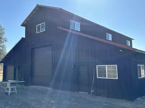 Exterior - 21550 Mcgilvray Rd, Bend, OR 97702 photo 9 of 9