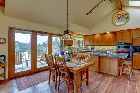 63287 Cherokee Ln, Bend, OR 97703 photo 10