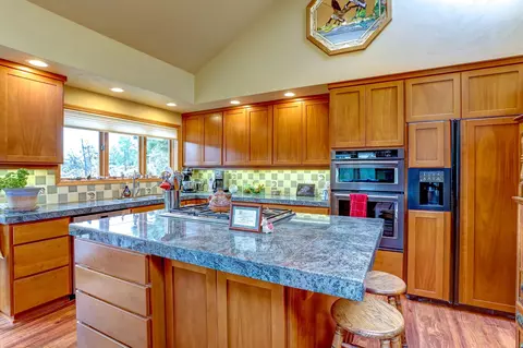63287 Cherokee Ln, Bend, OR 97703 photo 14