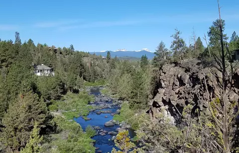 63287 Cherokee Ln, Bend, OR 97703
