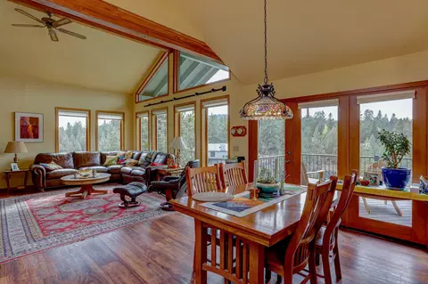 63287 Cherokee Ln, Bend, OR 97703 photo 11