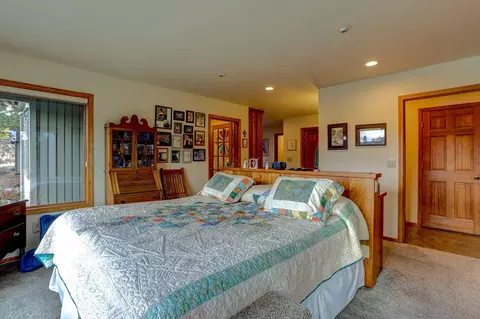 63287 Cherokee Ln, Bend, OR 97703 photo 22