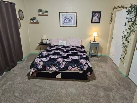 Bedroom - 1352 Ivan Ln, Central Point, OR 97502 photo 5 of 6