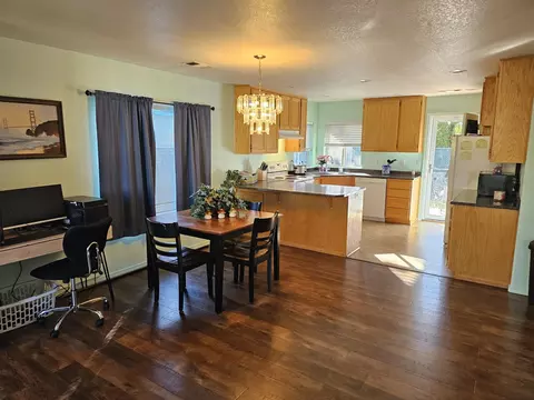 Dining - 1352 Ivan Ln, Central Point, OR 97502 photo 1 of 1