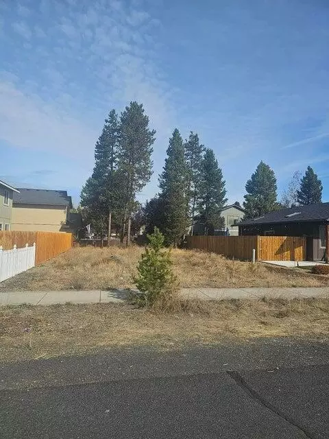 16418 Riley Dr, La Pine, OR 97739