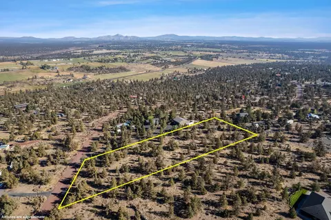 65700 93rd St, Bend, OR 97703 photo 4