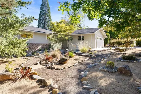 1275 Green Meadows Way, Ashland, OR 97520