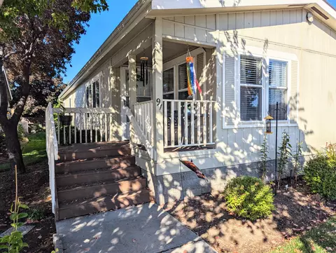 1188 NE 27th St #91, Bend, OR 97701
