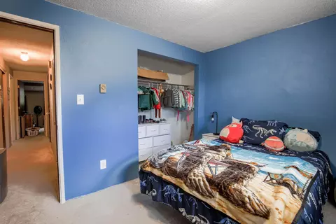 Bedroom - 307 S Buchanan Ave, Eagle Point, OR 97524 photo 5 of 6