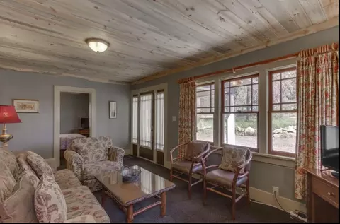 Living - 17009 Covina Rd, Bend, OR 97707 photo 3 of 4