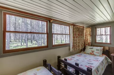 Bedroom - 17009 Covina Rd, Bend, OR 97707 photo 7 of 7