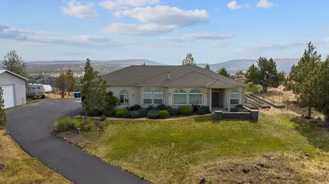 12126 SE View Top Ln, Prineville, OR 97754