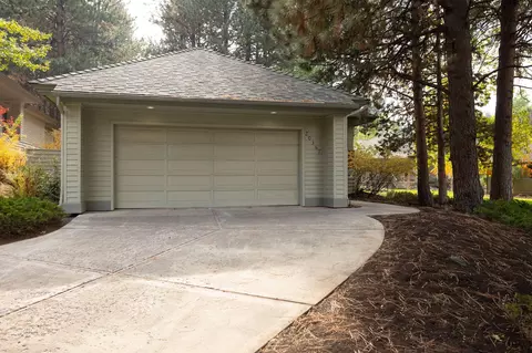 20367 Edelweiss, Bend, OR 97702 photo 3