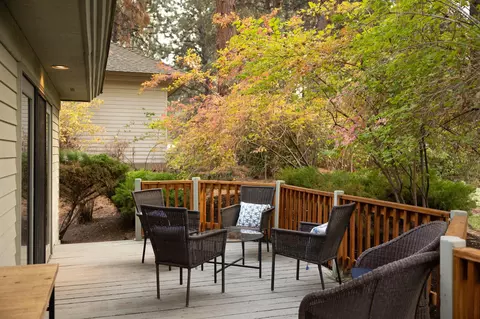 20367 Edelweiss, Bend, OR 97702 photo 31