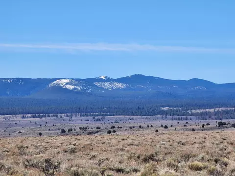 57591 Fort Rock Rd, Bend, OR 97702