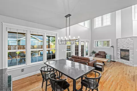 Dining - 7 Falling Leaf Ln, Eagle Point, OR 97524 photo 1 of 2