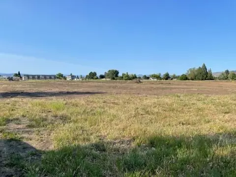 0 Gaylee Ave #351, Medford, OR 97501
