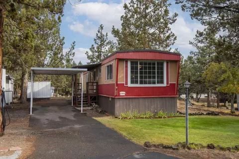 2200 NE Hwy 20 #38, Bend, OR 97701