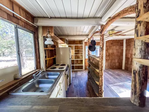 Kitchen - 52775 Meadow Ln, La Pine, OR 97739 photo 2 of 3