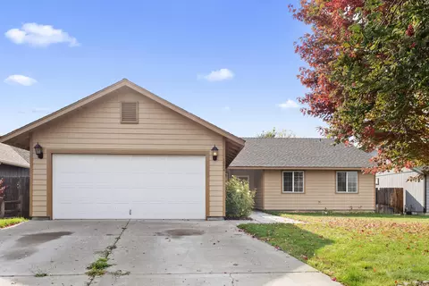 1974 NW Jackpine Pl, Redmond, OR 97756