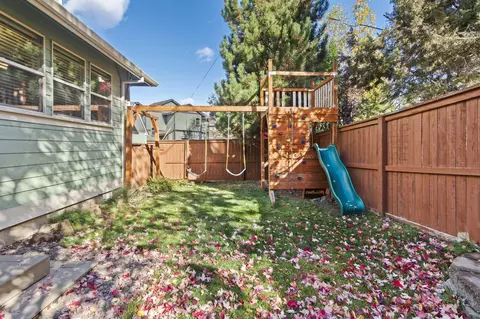 63098 Riverstone Dr, Bend, OR 97703 photo 19