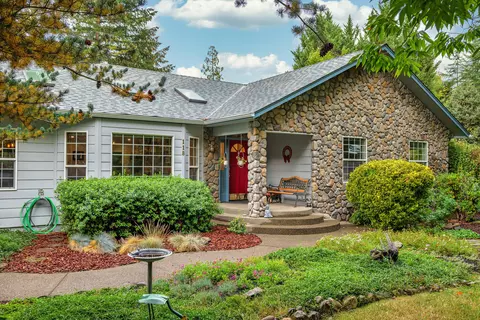 118 Osprey Glen Lane Ln, Grants Pass, OR 97526