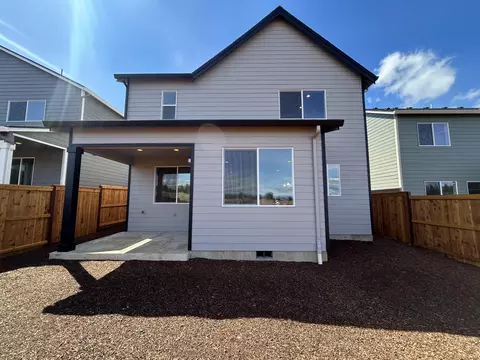 Exterior - 121 Valemont #34, Eagle Point, OR 97524 photo 5 of 5