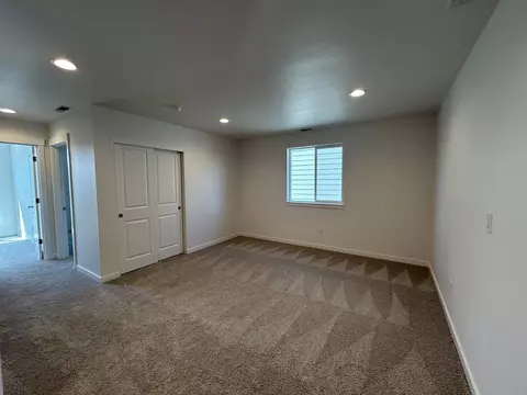 Bedroom - 121 Valemont #34, Eagle Point, OR 97524 photo 1 of 4