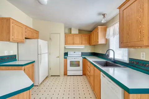 60906 Ridge Dr, Bend, OR 97702 photo 19
