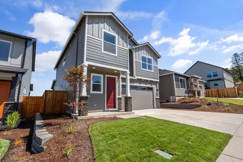 115 Valemont Dr #33, Eagle Point, OR 97524 photo 3