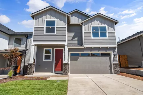 115 Valemont Dr #33, Eagle Point, OR 97524