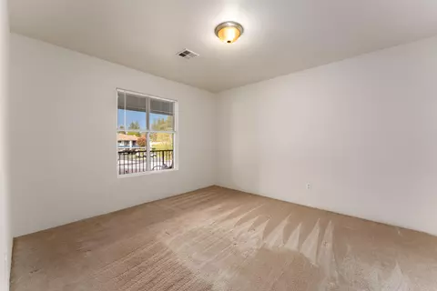 Bedroom - 815 Pine St #3, Rogue River, OR 97537 photo 2 of 2