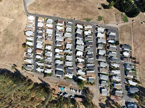8401 Old Stage Rd UNIT 70, Central Point, OR 97502 photo 2